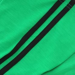 Kids' Auckland Brushed Half Zip Top Green / Black -Outdoor Clothing Store auckland 122 hz brush top mel tl emer blk 2s 4