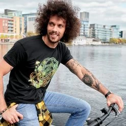 Celtic Knot T-Shirt (Black/Green/White/Orange)