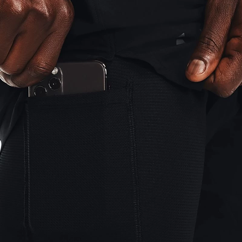 Under Armour Men's Iso-Chill Run 2-in-1 Shorts Black / Black / Reflective 7 Under Armour Men's Iso-Chill Run 2-in-1 Shorts Black / Black / Reflective - Image 7