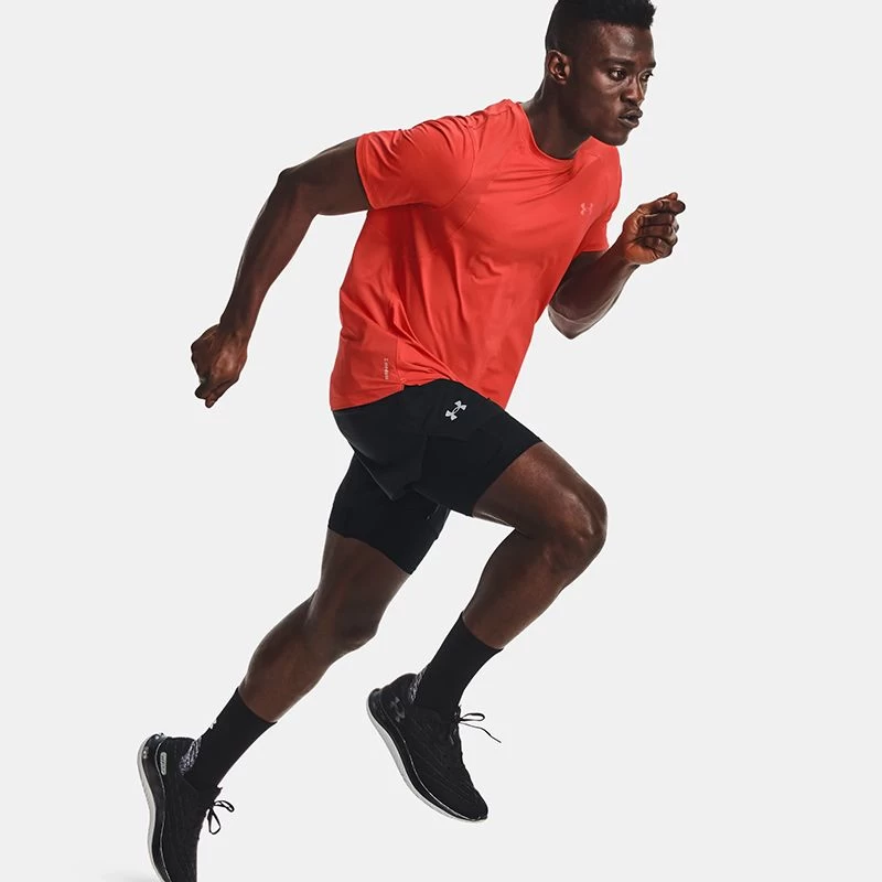 Under Armour Men's Iso-Chill Run 2-in-1 Shorts Black / Black / Reflective 6 Under Armour Men's Iso-Chill Run 2-in-1 Shorts Black / Black / Reflective - Image 6