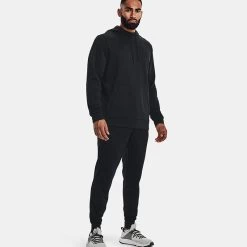 Under Armour Men's Armour Fleece® Hoodie Black 10 Under Armour Men's Armour Fleece® Hoodie Black -Outdoor Clothing Store v5 1373353 001 fsf